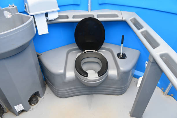 Best Construction site porta potty rental  in Blissfield, MI